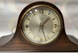 NEW HAVEN ANTIQUE ELECTRIC MANTLE CLOCK CIRCA 1930s 9" TALL 20" WIDE 7" DEPT 6": NEW HAVEN ANTIQUE ELECTRIC MANTLE CLOCK CIRCA 1930s 9" TALL 20" WIDE 7" DEPT 6" IN HOUSE SHIPPING $80 FREE PICK UP