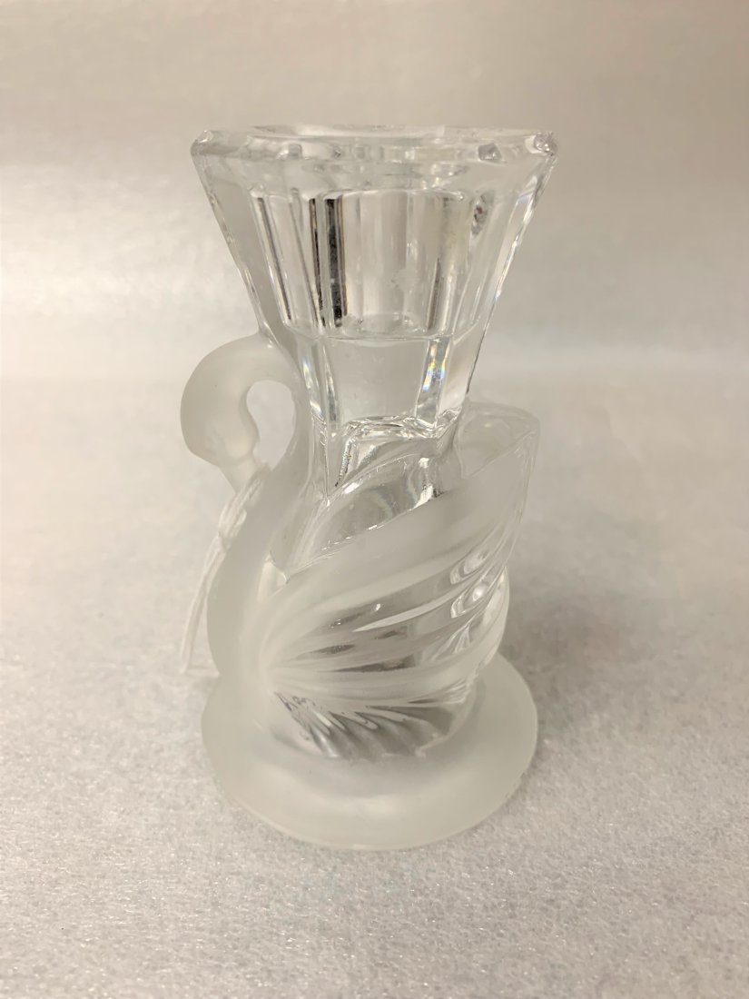 ANTIQUE AMERICAN BRILLIANT PERIOD CRYSTAL SWAN CANDLE HOLDER 4" TALL: ANTIQUE AMERICAN BRILLIANT PERIOD CRYSTAL SWAN CANDLE HOLDER 4" TALL IN HOUSE SHIPPING $15