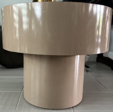 POSTMODERN CREAM LACQUER LAMINATE SIDE TABLE (1 of 3)