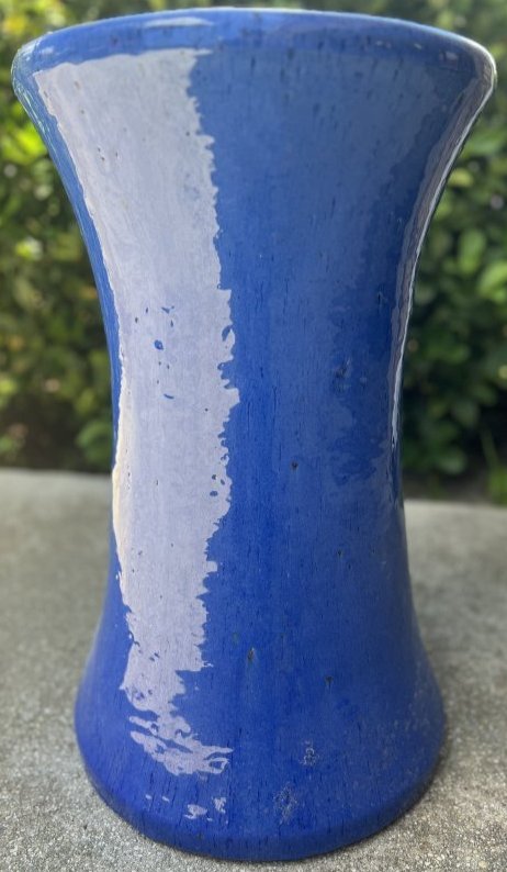 BLUE BAKED ENAMEL HEAVY CLAY PEDESTAL 21" TALL: BLUE BAKED ENAMEL HEAVY CLAY PEDESTAL 21" TALL 13" WIDE FROM THE ESTATE OF A HISTORY COLLAGE PROFESSOR.WE OFFER FREE PICK UP OR OUR IN-HOUSE PREFERRED SHIPPER IS UPS #4825 Starr Almeida 561-422-3305,