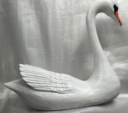 HAND CARVED VINTAGE WOOD SWAN: HAND CARVED VINTAGE WOOD SWAN 22" TALL 23" LONG AND 9" WIDE. WE OFFER FREE PICK UP OR OUR IN-HOUSE PREFERRED SHIPPER IS UPS #4825 Starr Almeida 561-422-3305, CALL STARR WITH YOUR LOT NUMBER AND ADDRES