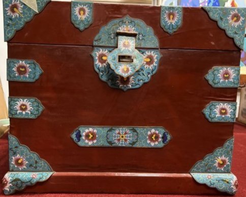 ANTIQUE RED STORAGE TRUNK (1 of 5)