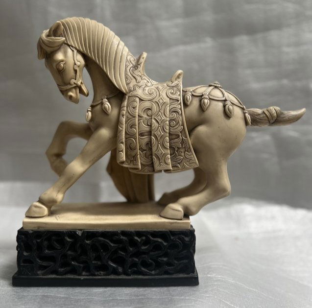 VINTAGE BEAUTIFUL LARGE RESIN TANG PARADE HORSE SCULPTURE ON CARVED BASE, ITALY: VINTAGE BEAUTIFUL LARGE RESIN TANG PARADE HORSE SCULPTURE ON CARVED BASE, ITALY ATTRIBUTED TO ARTIST GINO RUGGERI , 12.5"X 3.5" X10.75" HIGH CIRCA 1960s-1970s , IN HOUSE SHIPPING AVAILABLE OR FREE PIC
