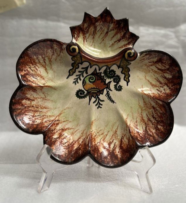 VINTAGE SIGNED HAND PAINTED EARLY 19TH CENTURY PAUL FOUILLEN QUIMPER OYSTER PLATE (1 of 3)