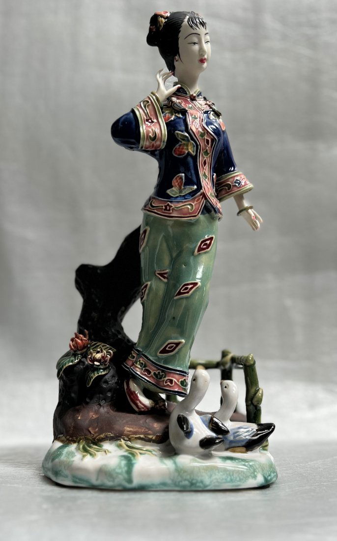 CHINESE PORCELAIN FIGURINE " ELEGANT LADY NEXT TO DUCKS" 12" TALL (1 of 5)
