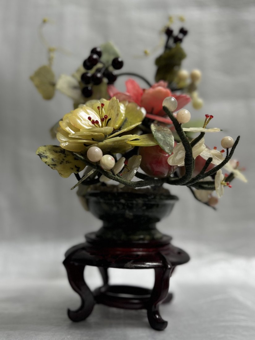 JADE TREE , BEAUTIFUL PLANTS MADE OF ROSE QUARTZ HENAN JADE ALL SEMI PRECIOUS STONES (1 of 3)