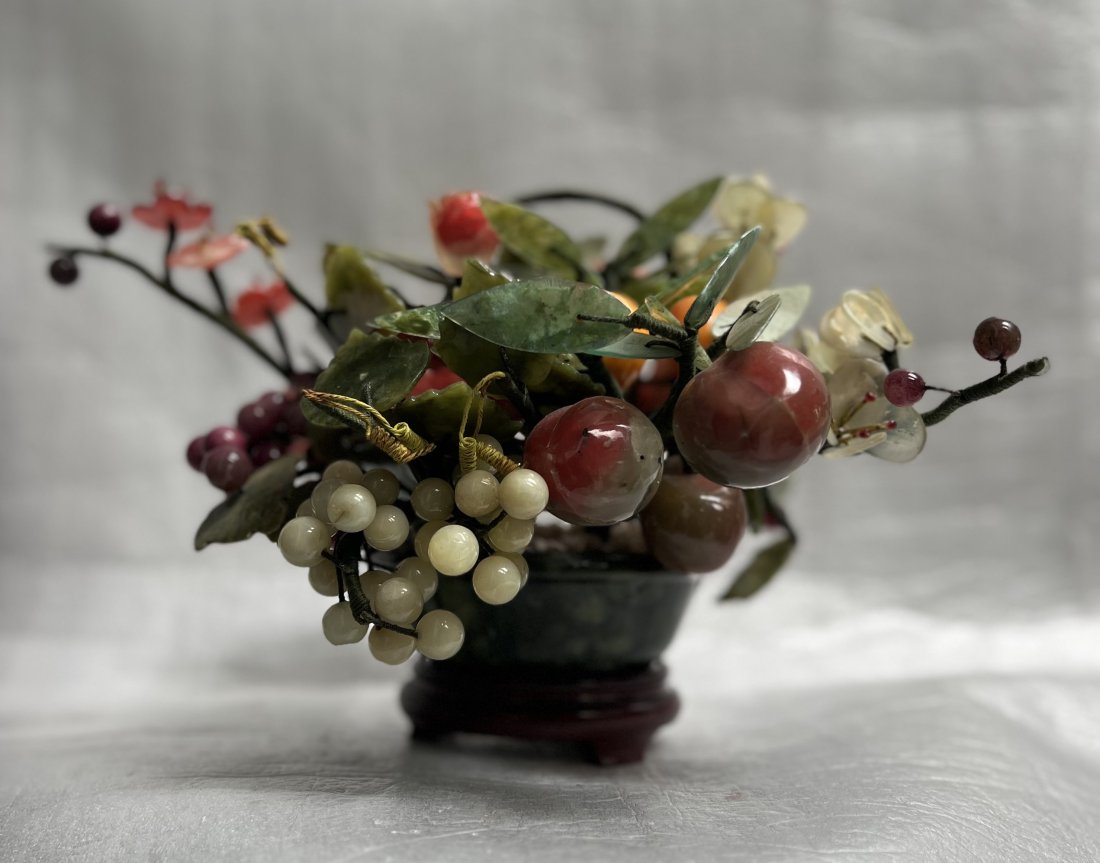 JADE TREE , BEAUTIFUL PLANTS MADE OF ROSE QUARTZ HENAN JADE (1 of 2)