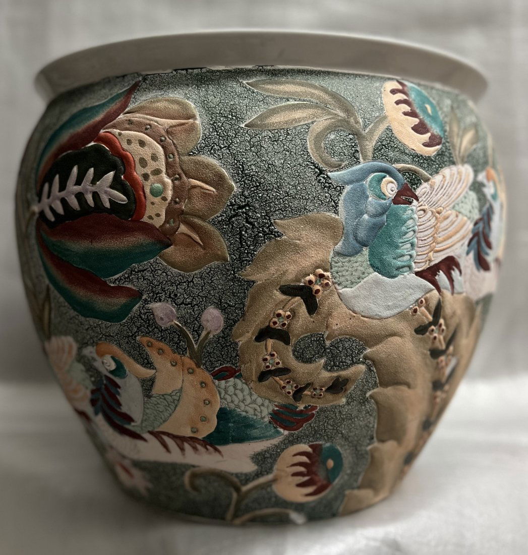 VINTAGE LARGE CHINESE SATSUMA MORIAGE PHOENIX KOI FISH BOWL  IN TEXTURE (1 of 4)