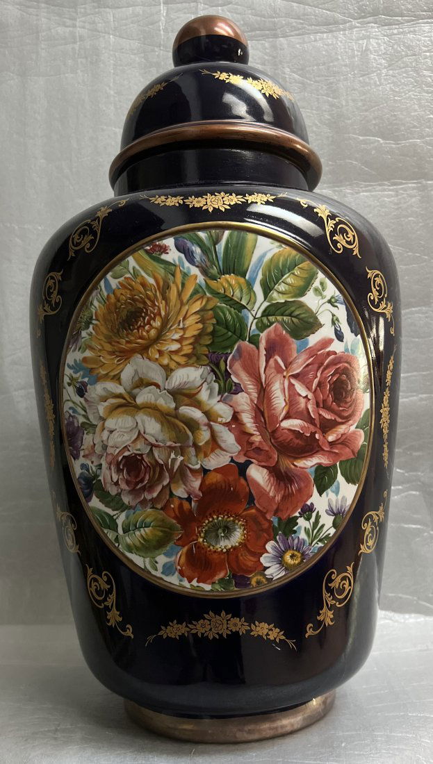 KARAMOS VINTAGE PORCELAIN LIDDED JAR MADE IN ITALY C MID CENTURY: KARAMOS VINTAGE PORCELAIN LIDDED JAR MADE IN ITALY C MID CENTURY STANDS 20" 12" WIDE WE OFFER FREE PICK UP OR OUR IN-HOUSE PREFERRED SHIPPER IS UPS #4825 Starr Almeida, EMAIL STARR AT STORE4825@THEUPS