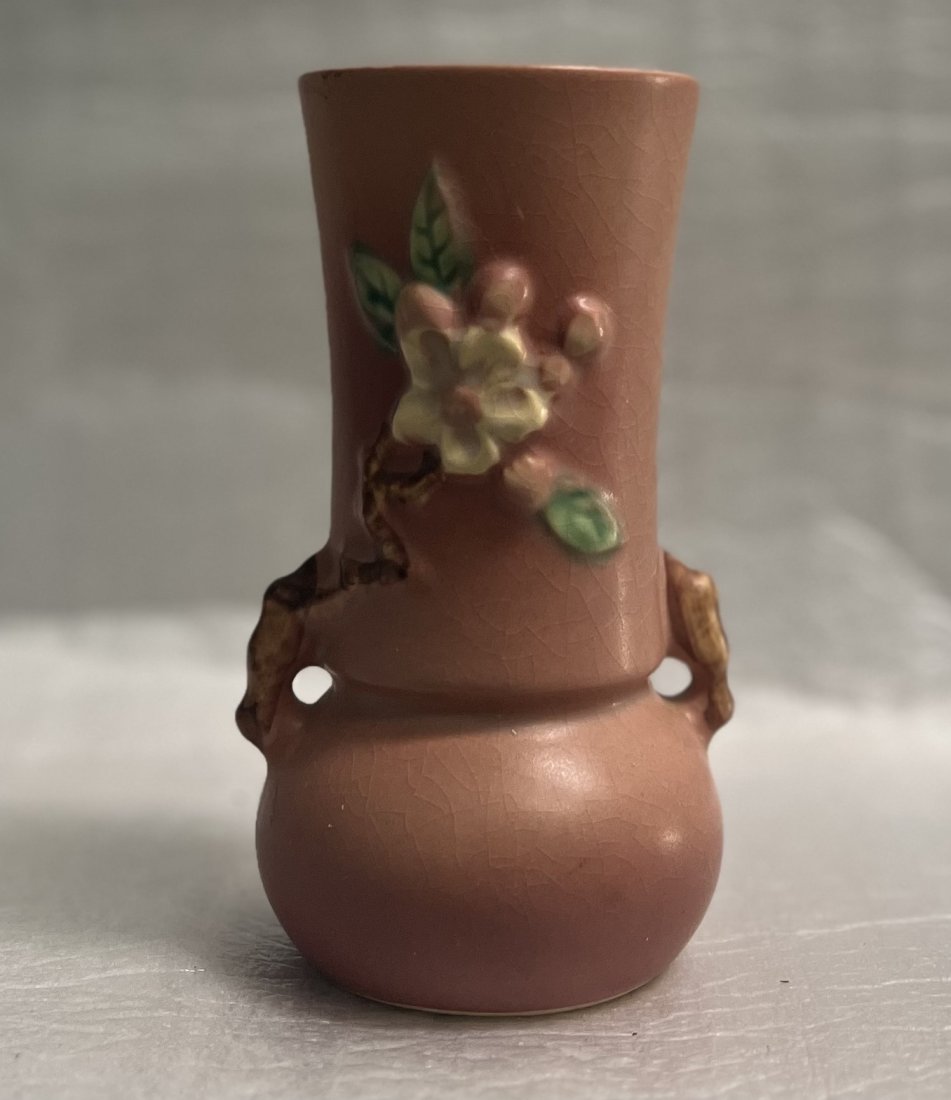 ROSEVILLE POTTERY USA # 3316 VASE WITH A FLOWER (1 of 4)