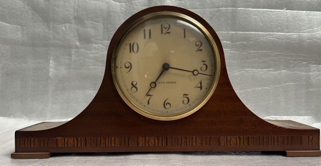 VINTAGE 1940'S SETH THOMAS MID CENTURY MODERN MANTLE CLOCK ELECTRIC (1 of 2)