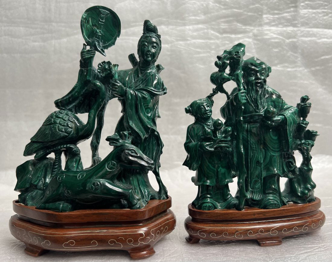 (2) JAPANESE IMARI MALACHITE MEIJI PERIOD PSEUDO , ON A WOOD BASES: This beautiful set sculptures are a one-of-a-kind piece made of high-quality malachite. It was hand-carved using traditional techniques in Japan during the Meiji period (1970-1979). The statue is a me