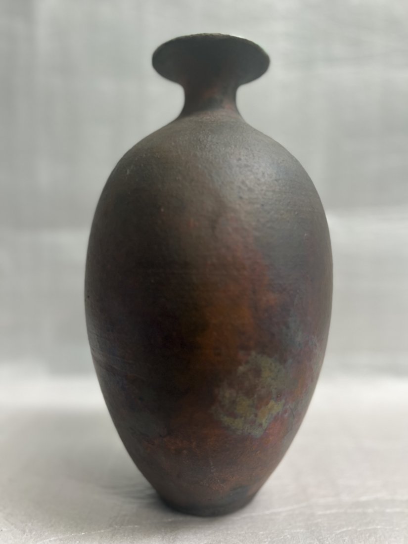 NOLAN WINDHOLTZ ROUND TREE POTTERY VASE DATED 2003 STANDS 11" TALL (1 of 5)