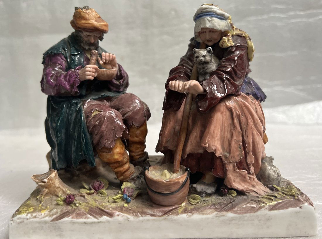 RARE MEISSEN GERMANY ANTIQUE CAPODIMONTE FIGURINE OF A OLD COUPLE SITTING (1 of 4)