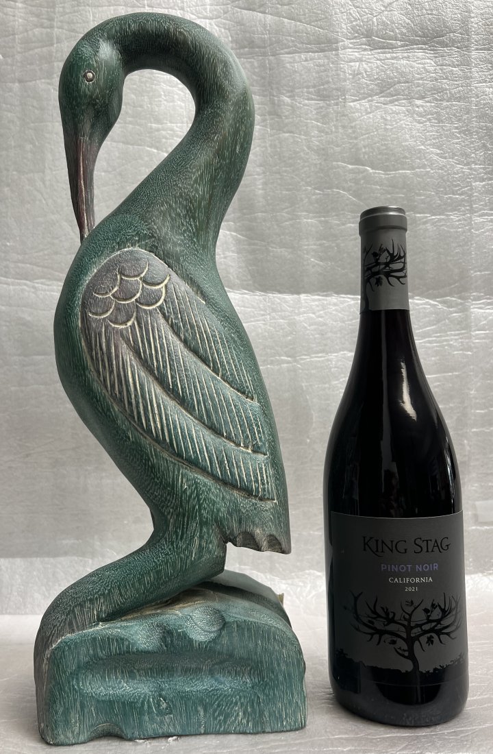VINTAGE LARGE WOODEN HERRING BIRD SCULPTURE STANDS 17" TALL: This vintage wooden sculpture depicts a beautiful bird and stands at a height of 17 inches. The intricate details and craftsmanship of this statue are truly remarkable, making it a great addition to a