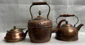 VINTAGE SET OF 3 HAND HAMMERED COPPER TEA KETTLES MID CENTURY ENGLISH ANTIQUES