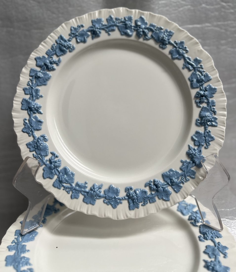 WEDGEWOOD EMBOSSED QUEENS WARE SET OF TEN 8" PLATES: This beautiful set of ten (10) 8" plates is a vintage Wedgewood bone china set, made in the United Kingdom in the 1960s. The plates feature an elegant floral design that is embossed on the surface, ad