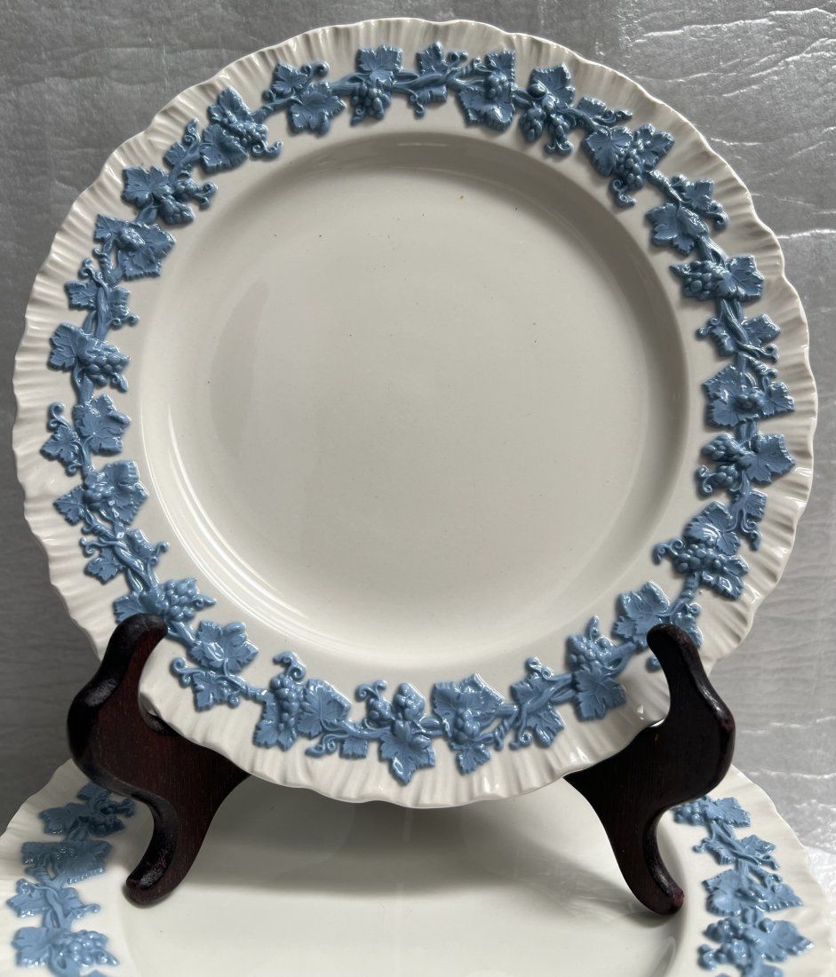 WEDGEWOOD EMBOSSED QUEENS WARE SET OF TEN 10" PLATES: This beautiful set of Wedgewood Embossed Queens Ware Plates will add a touch of elegance to any dining experience. The floral pattern on the white bone china plates is perfect for all occasions, wheth