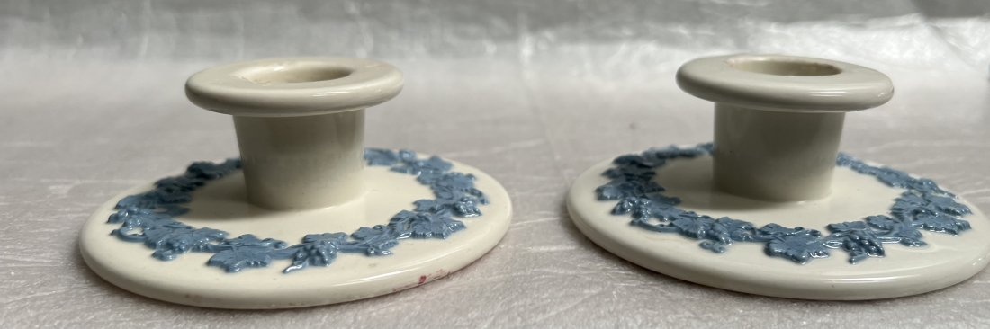 Vtg Pair Wedgwood Candle Holders Etruria Barlaston Queen's Ware Blue Lavender: Add a touch of elegance to your home decor with this exquisite pair of vintage Wedgwood candle holders. The candle holders feature an embossed Queen's Ware pattern in a beautiful blue color, and are m