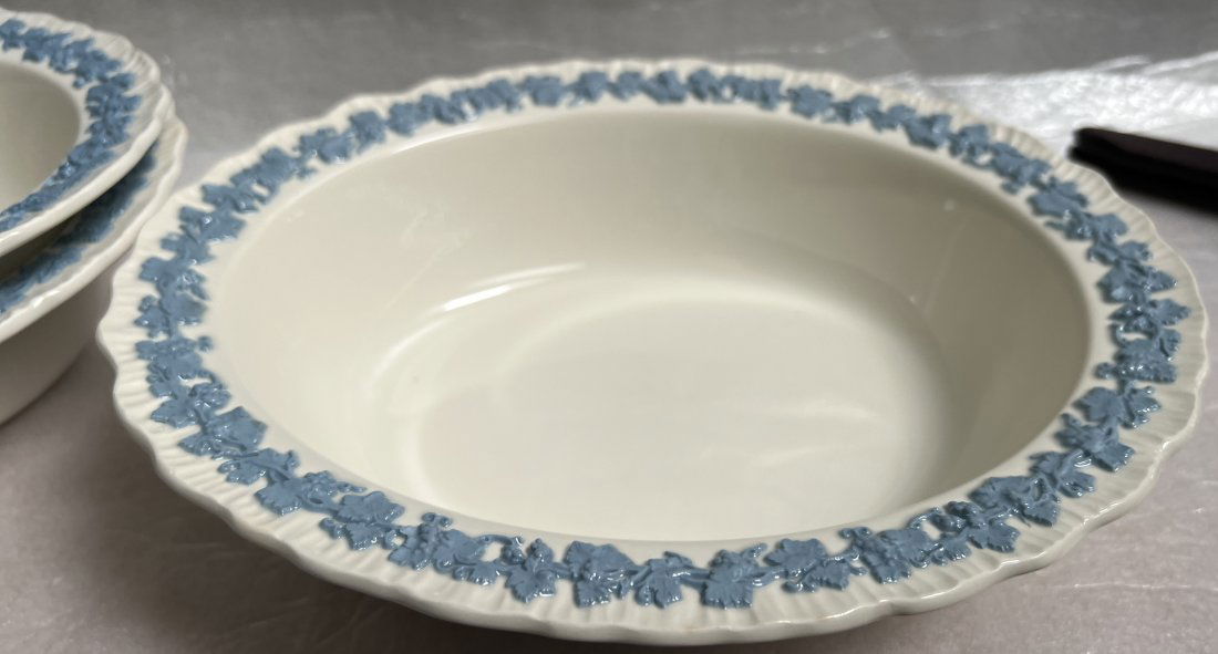 Wedgwood Set of 3 THREE Etruria Barlaston Queen Ware Blue Lavender serving bowls (1 of 2)
