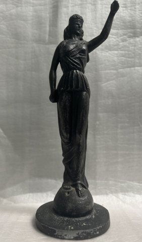 VINTAGE JUSTICE SCULPTUED STATUE BY AUSTIN PRODUCTIONS