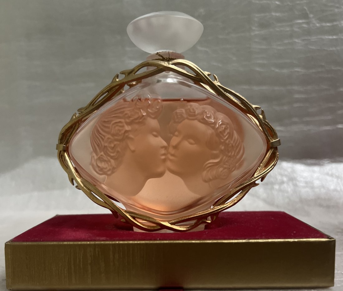 Le Baiser Perfume Parfum Lalique  Frosted Cherubs This Kiss  3.4 us fl  Ltd Edition 1999 (1 of 3)