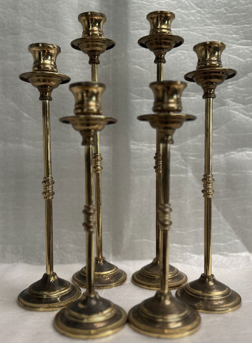 VINTAGE SET OF 6 TALL BRASS GRADUATED CANDLESTICK HOLDERS (1 of 3)
