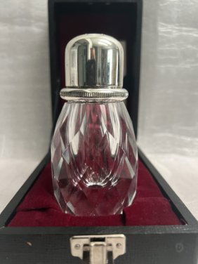 Post House Hand-Cut Leaded Crystal Pepper Mill  In Box.