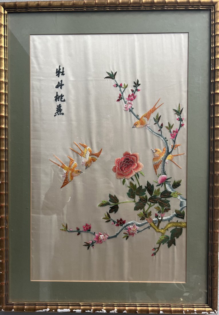 VINTAGE LARGE CHINESE SILK WALL ART HAND MADE EMBROIDERED FRAMED AND MATTED (1 of 5)