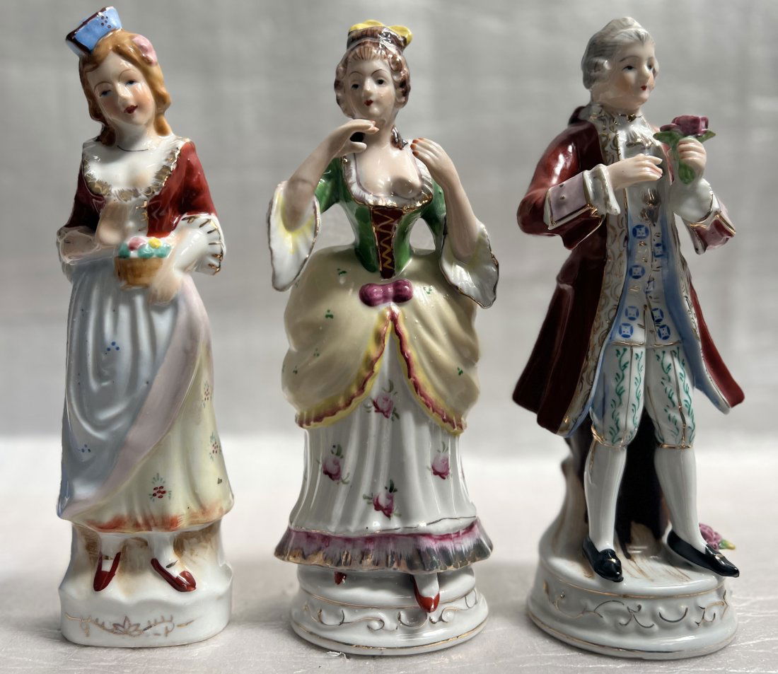 VICTORIAN ROMANTIC PORCELAIN COLONIAL OCCUPIED JAPAN FIGURINE SET OF 3, 10" TALL (1 of 5)