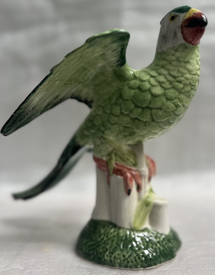 Italian Chelsea House Large Green Porcelain Parrot W White Head: Add a unique touch of sophistication to your collection with this exquisite Italian Chelsea House porcelain parrot statue. The statue features an all-over green pattern with a glossy finish, and a whi