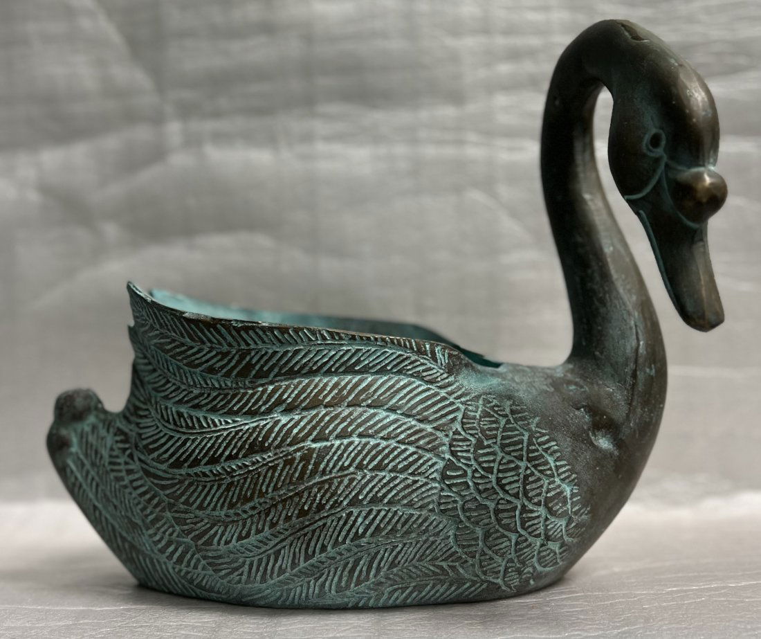 VTG BRONZE SWAN PLANTER VERDIGRIS PATINA CLAIRE BURKE N.Y. 12 X 12 X 5 (1 of 3)