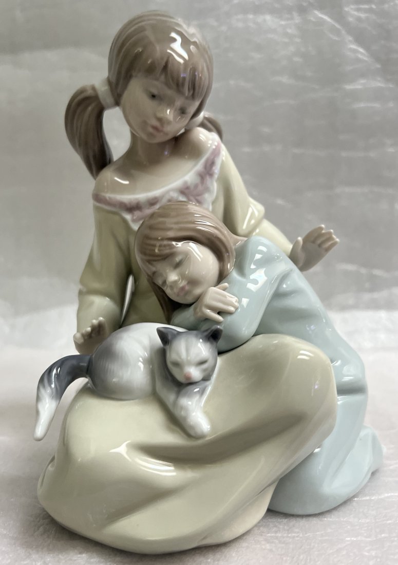 LLADRO BIG SISTER AND LITTLE SISTER #1534 STUNNING PIECE (1 of 4)