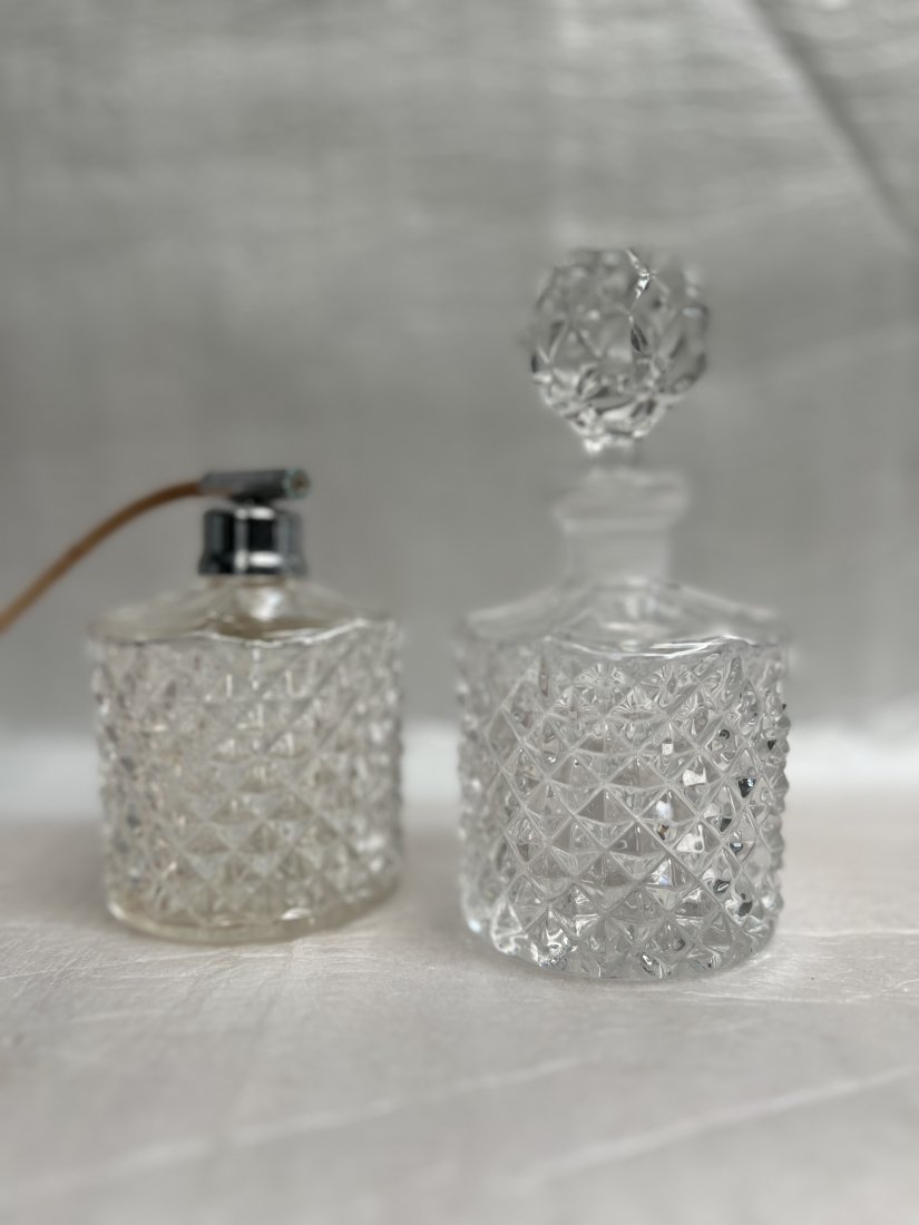 Pair of Vintage Cut Crystal Perfume Bottles (1 of 2)