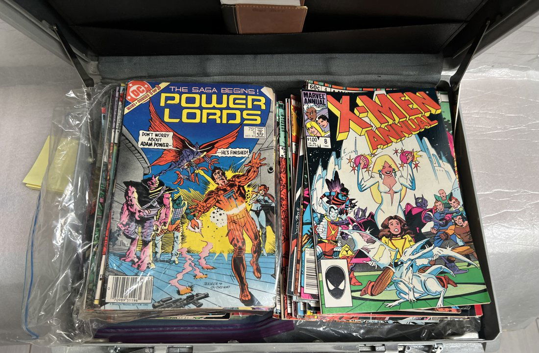 Collection of 89 Marvel & DC Comic Books from the 1980s in a Brief Case (1 of 4)