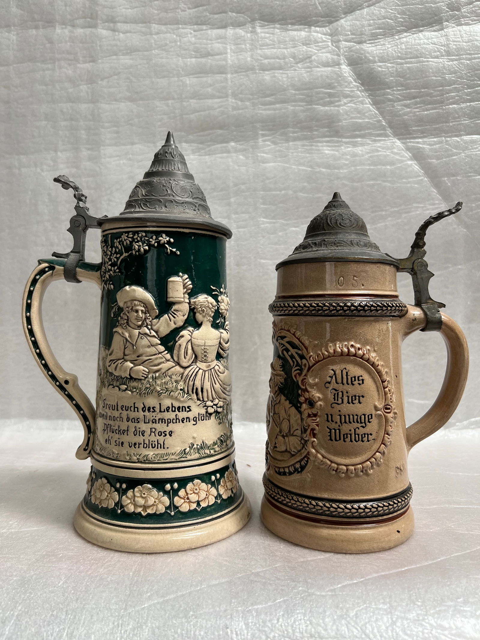 Set of 2 Original Vintage Beer Steins from Germany (1 of 3)