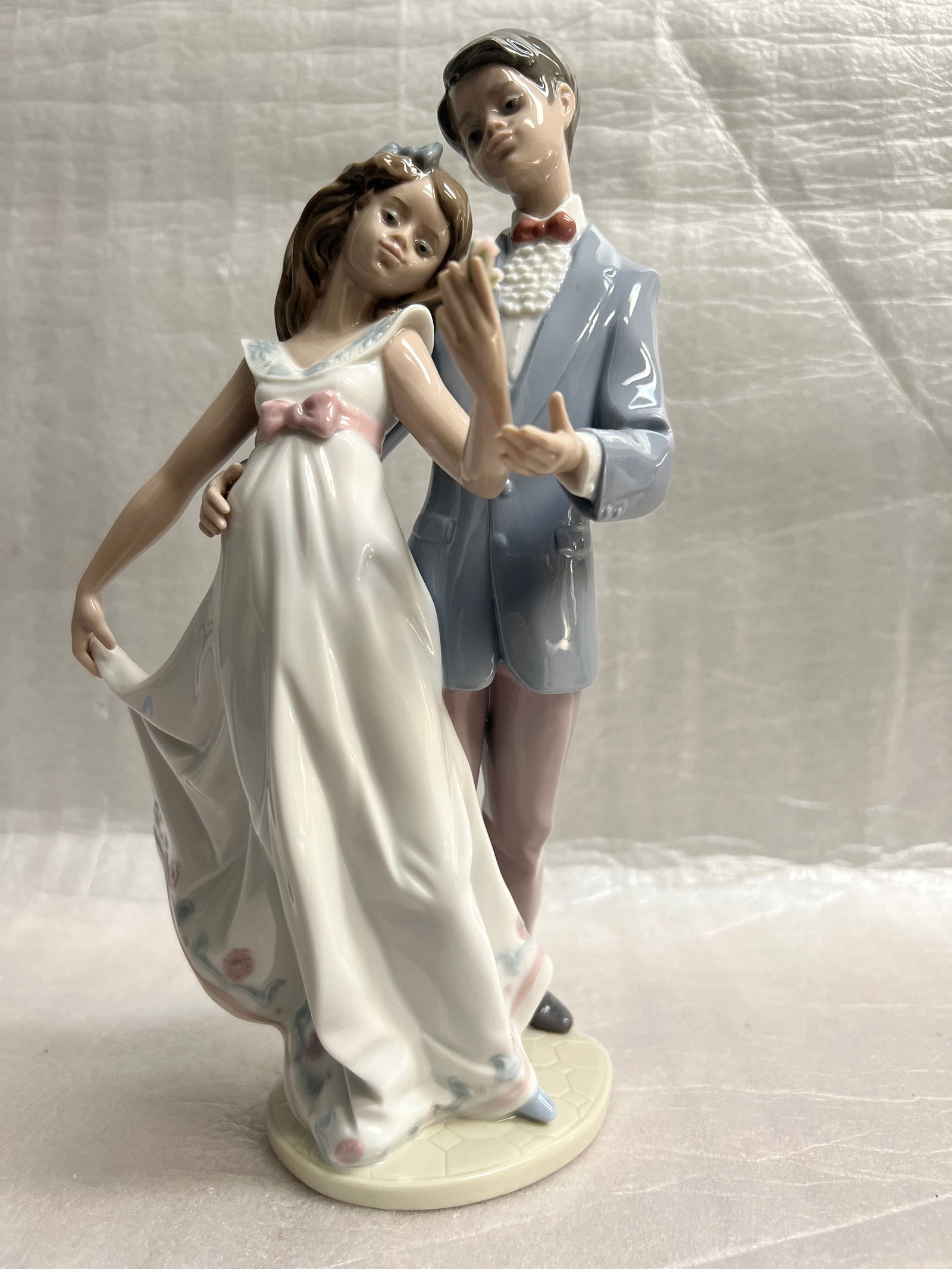 Vintage LLADRO Teruko Japanese Girl 1983 Retired #1451 Collectable Figurine (1 of 5)