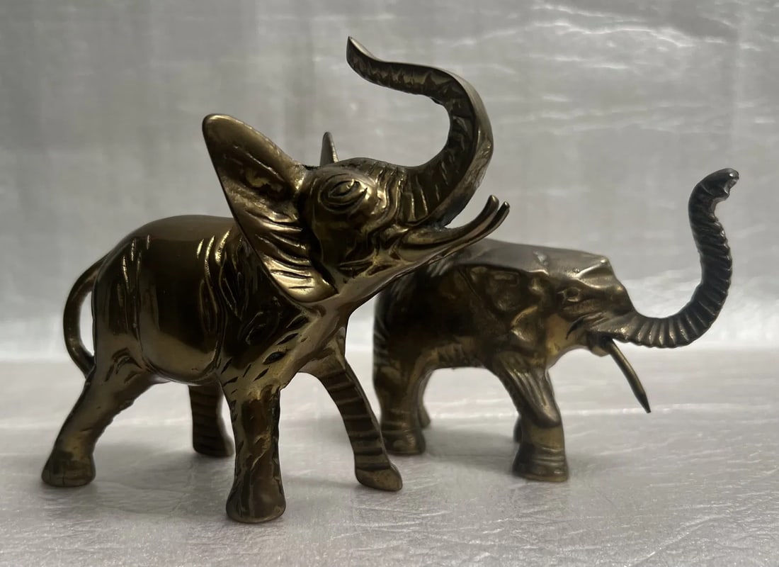 Pair of Solid Brass Elephant Statues Figurine Gold Metal African Wildlife (1 of 3)
