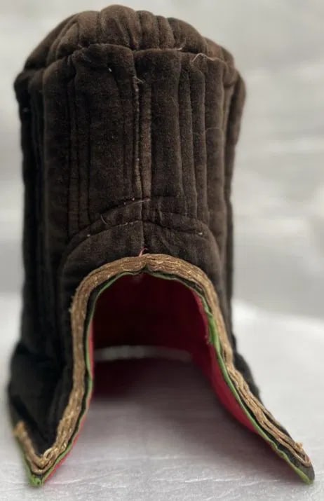 ANTIQUE TIBETAN HAT CHILD SIZE BROWN OUTSIDE RED INTERIOR: TIBETAN HAT CHILD SIZE BROWN OUTSIDE RED INTERIOR STANDS 10"