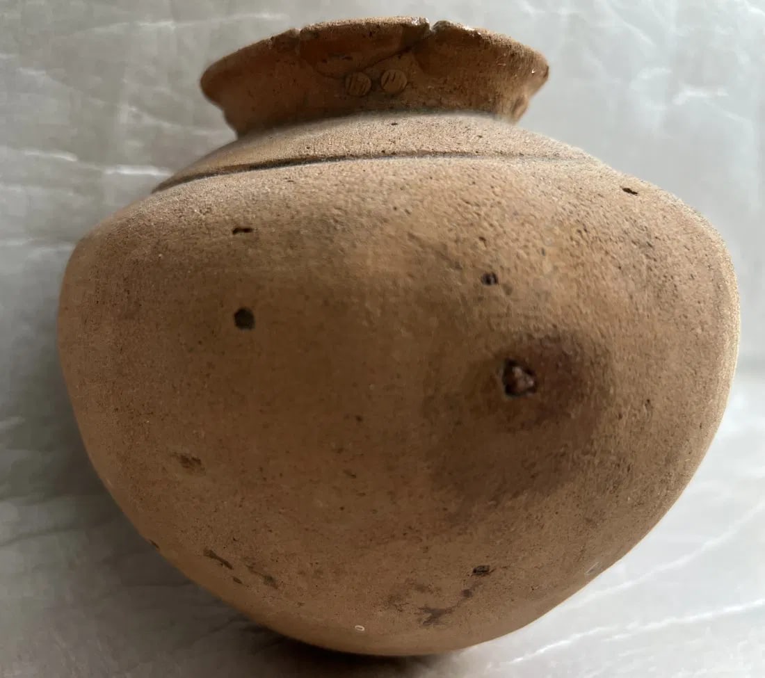 ARTIFACT FROM AN ARCHEOLOGICAL DIG IN PANAMA 1400-1600 AD: This handmade artifact originates from an archaeological dig site in Panama dating back to the years between 1400-1600 AD. The piece is a unique representation of Native American culture from the regi