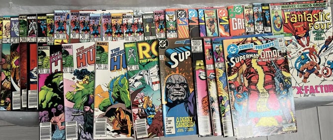 Collection of 37 Comic Books from the 1980s DC & Marvel794
