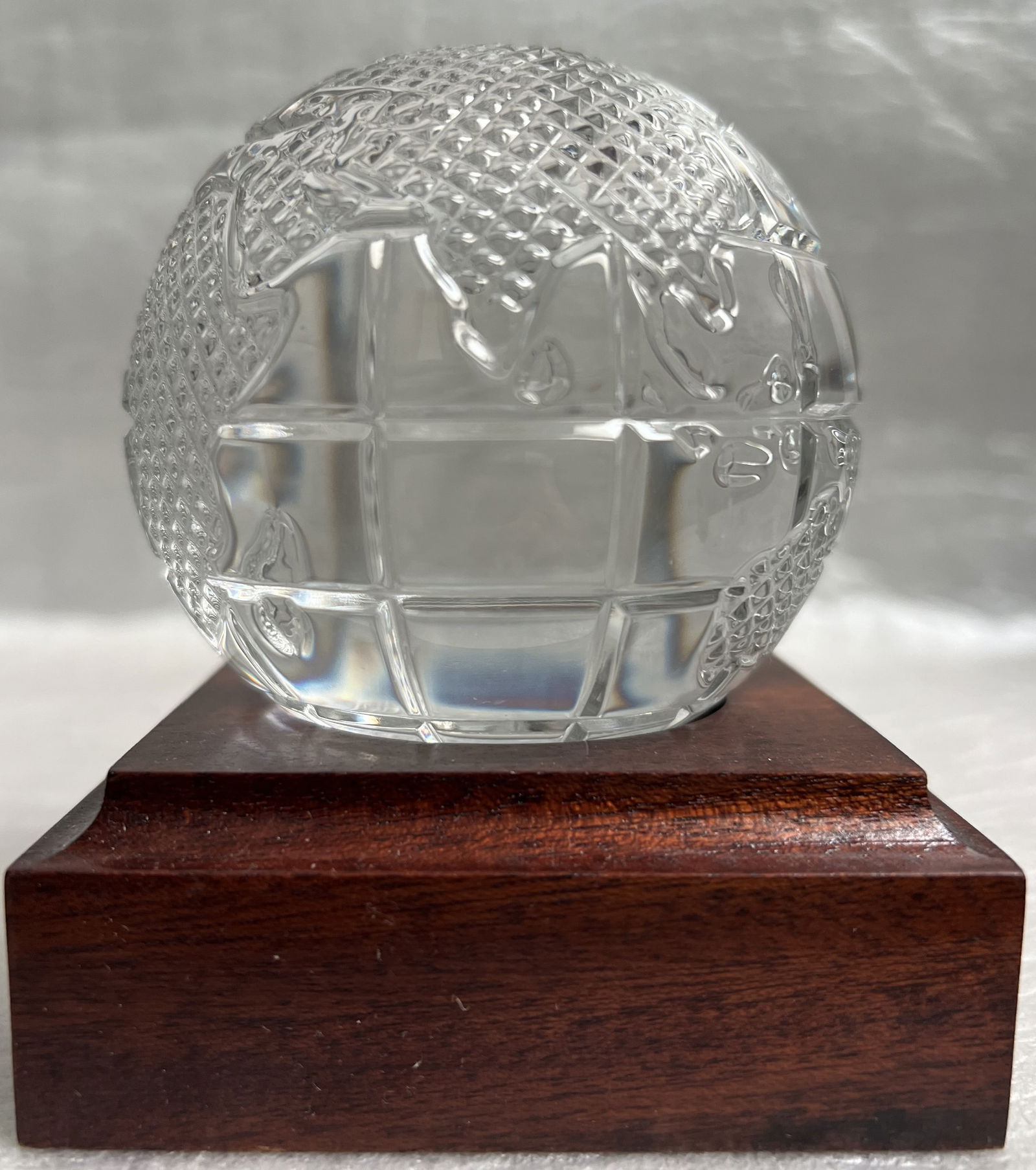 Waterford Crystal World Globe on a Wood Base (1 of 3)