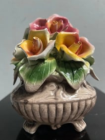 Vintage Large Italian Capodimonte Ceramic Flower Decorative Clam Shell