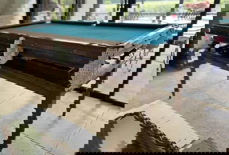 MAHAGANY SNOOKER TABLE 64" X 33" ONE PIECE SLATE: MAHAGANY SNOOKER TABLE 64" X 33" ONE PIECE SLATE . THE SNOOKER TABLE SITS ON TOP OF A MAHAGANY BASE, COMES COMPLETE , CUE, BALLS ETC. STANDS 44" WE OFFER FREE PICK UP OR OUR IN-HOUSE PREFERRED SHIPPER