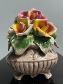 Vintage Large Italian Capodimonte Ceramic Flower Decorative Clam Shell