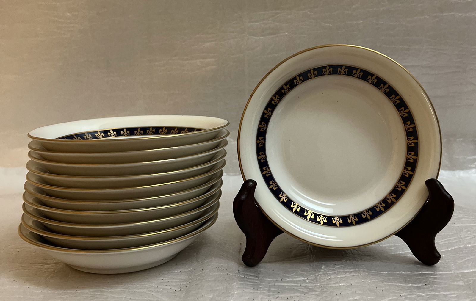 Set of 11 Theodore Haviland Side Plate/ bowls New York 5" (1 of 2)