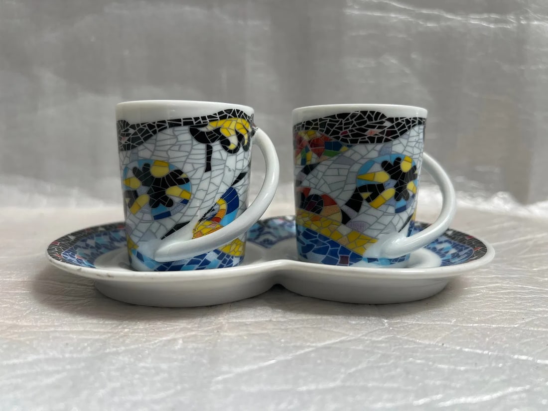 Set of 2 Modernista Espresso Cups with Double Saucer Vintage Circa 1970s: Set of 2 Modernista Espresso Cups with Double Saucer Vintage Circa 1970s