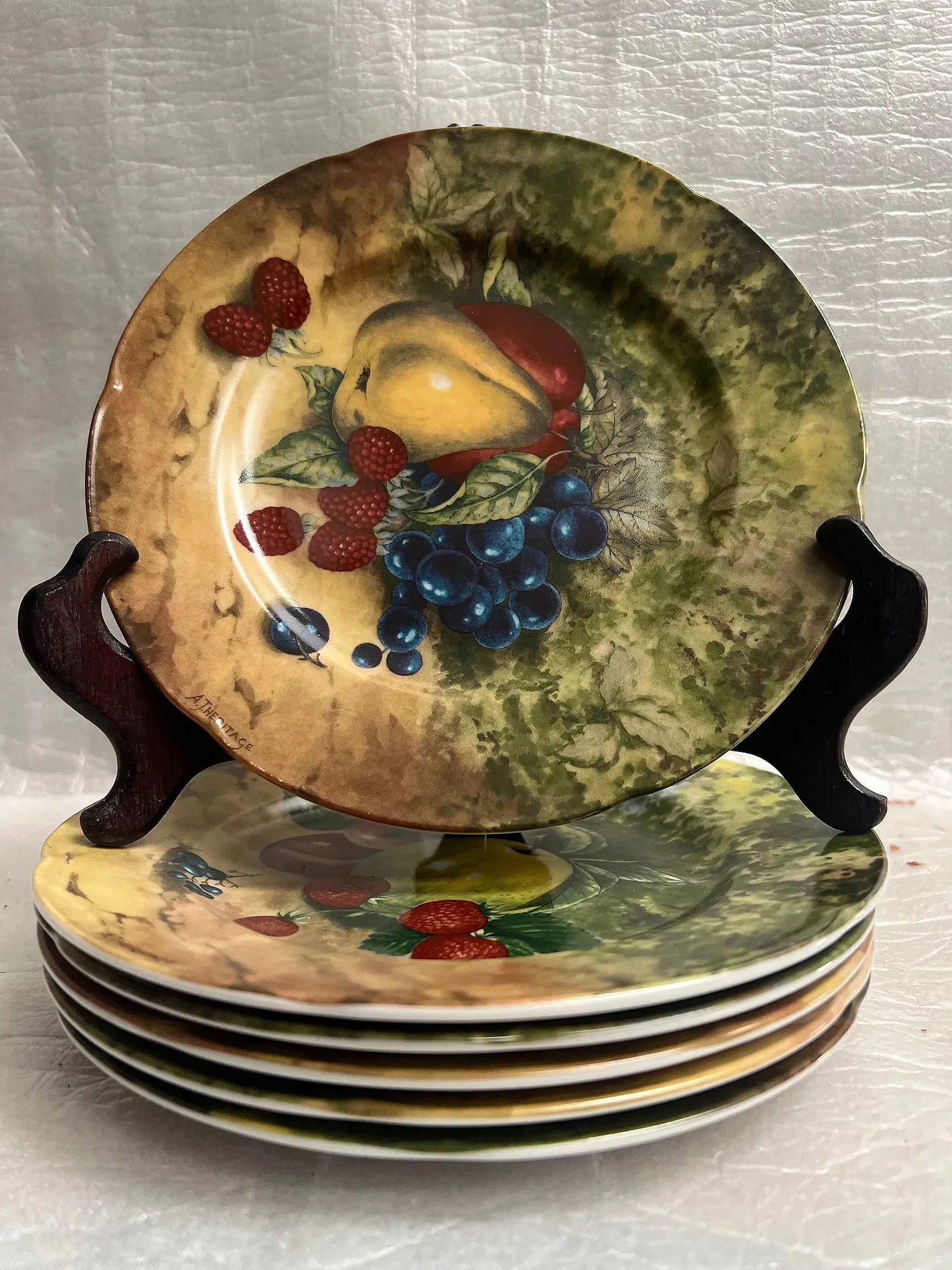 RICHARD LIMOGES Set of 6 " Still Life" Patter Salad Plates - 2 RICHARD LIMOGES Set of 6 " Still Life (1 of 4)