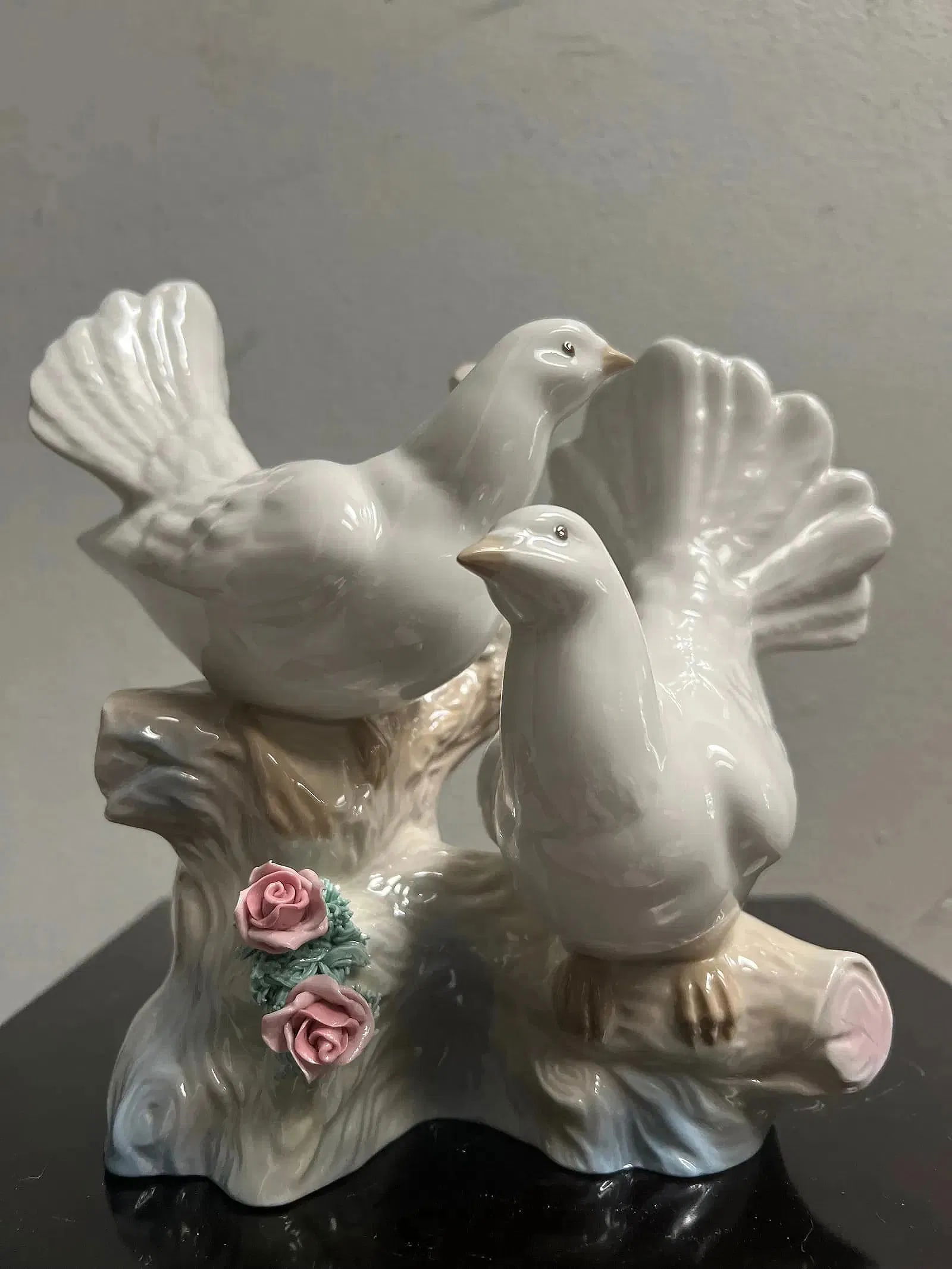 Villmaro Ante Valencia Spain Figurine Doves on a Branch with Flowers: Crafted with meticulous attention to detail, the Villmaro Ante figurine captures the essence of artistry from Valencia, Spain. This medium-sized ceramic piece, featuring a charming girl with doves on