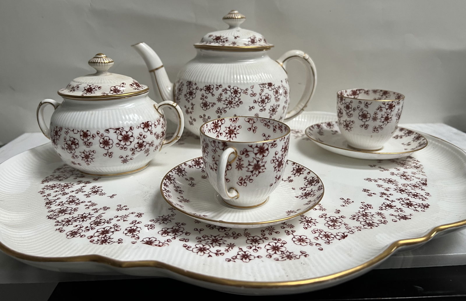 Vintage Royal Worcester 5-Piece Tea Set - Burgundy & Gold Floral - Pattern RN 63721: This vintage 5-piece tea set is an authentic example of Royal Worcester fine bone china from England. The set features a classic burgundy (maroon) band, intricate gold filigree detailing, and hand-pai